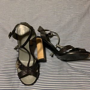 Gucci Sandals Size 38 Block Wooden Heel